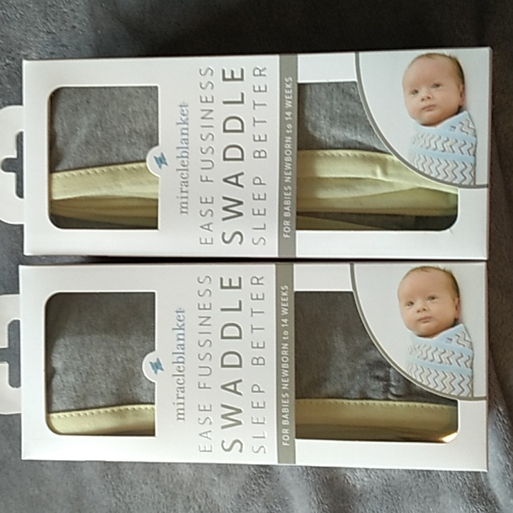 Miracleblanket, baby swaddle, grey/yellow trim 0-3 months